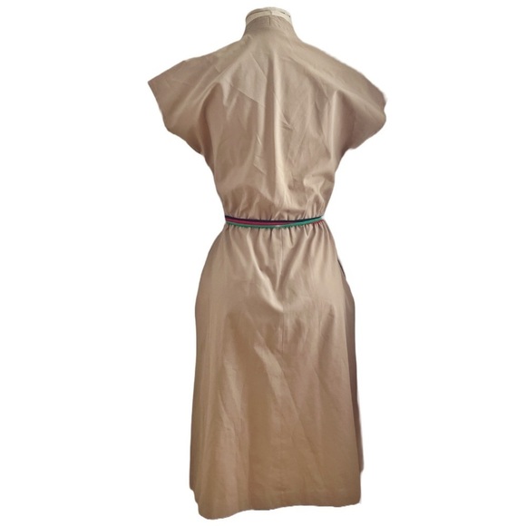 🚫SOLD🚫 Vintage 1970s Khaki Utility Midi Dress with rainbow belt and pockets - Picture 2 of 10